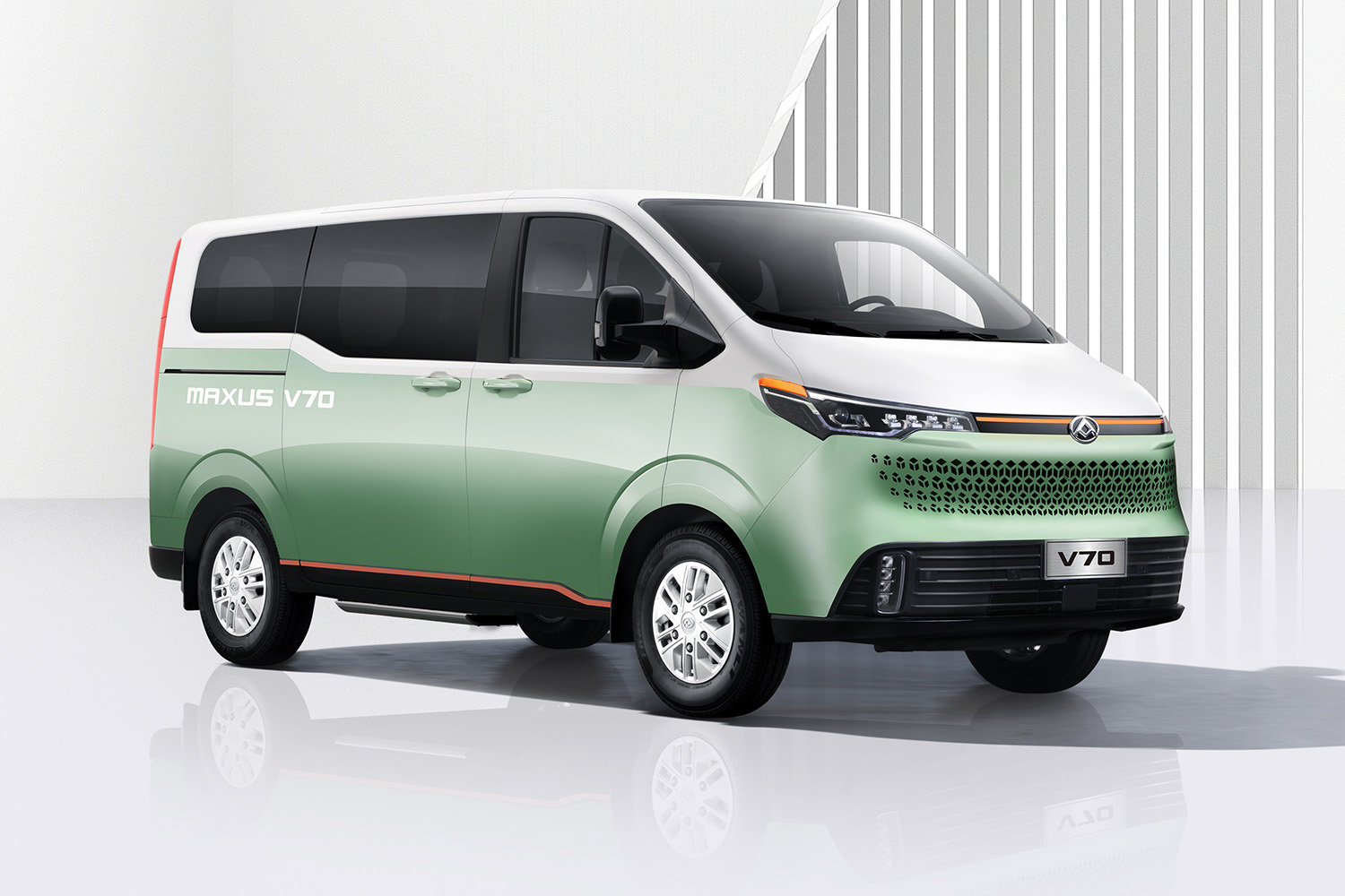 上汽大通MAXUS V70全球首秀亮相，將于2023年初正式上市