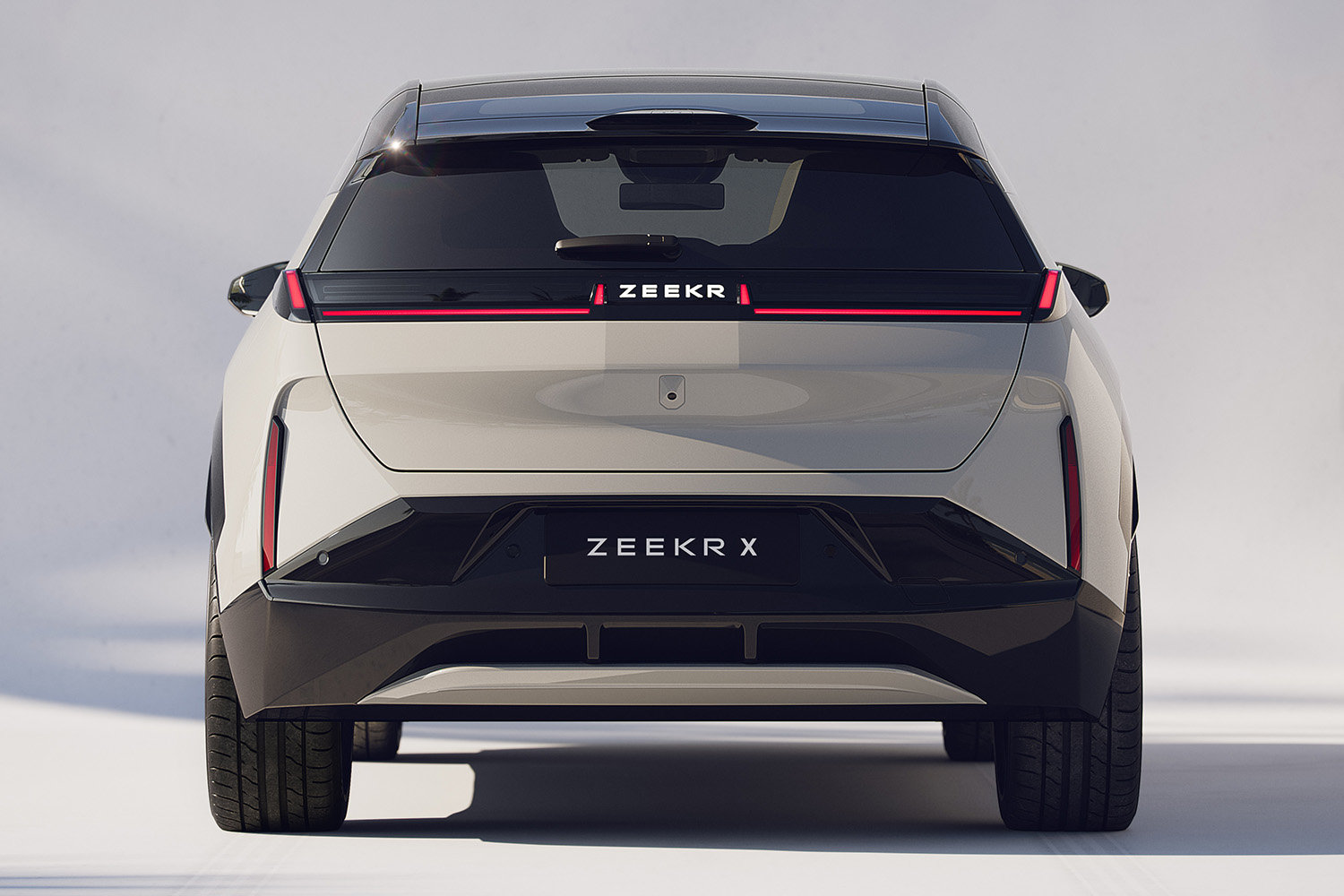 極氪第三款車官圖發(fā)布，正式命名ZEEKR X
