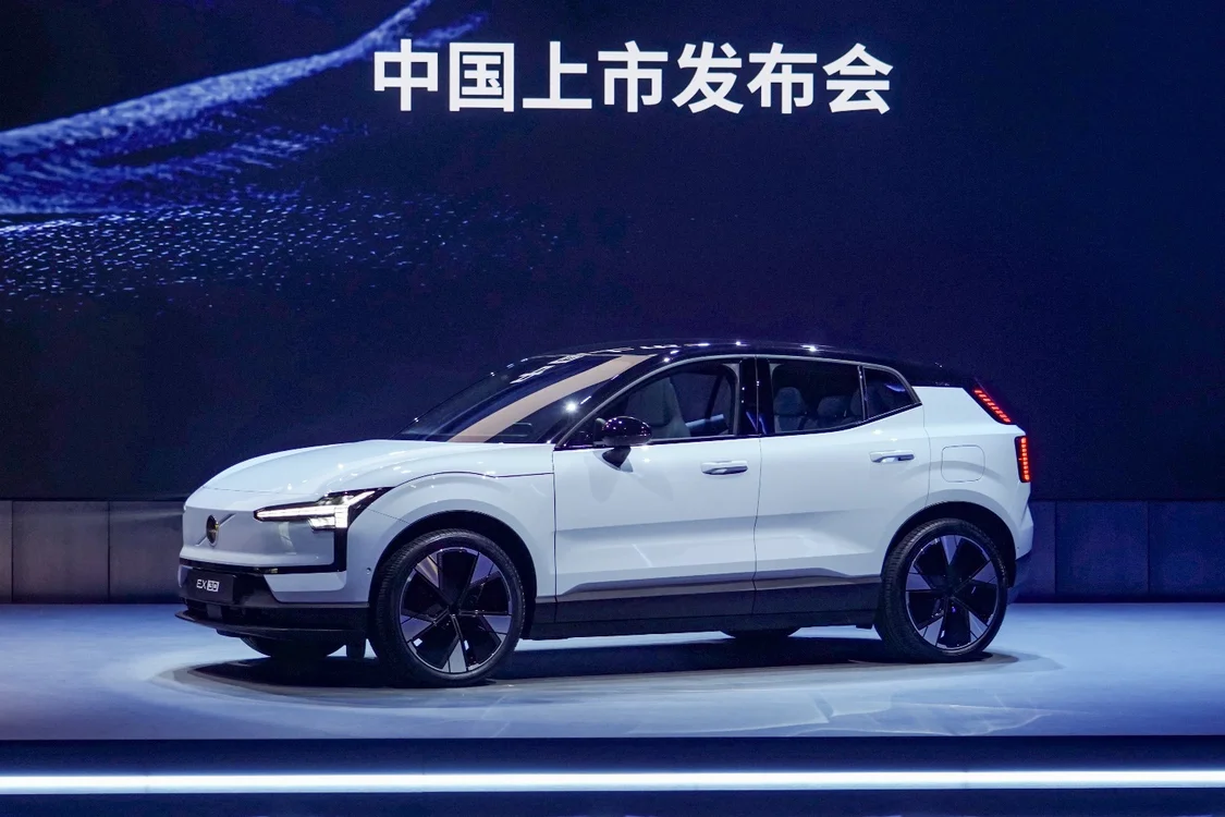 主打綠色時(shí)尚的小型純電SUV 沃爾沃EX30售價(jià)20.08-25.58萬元