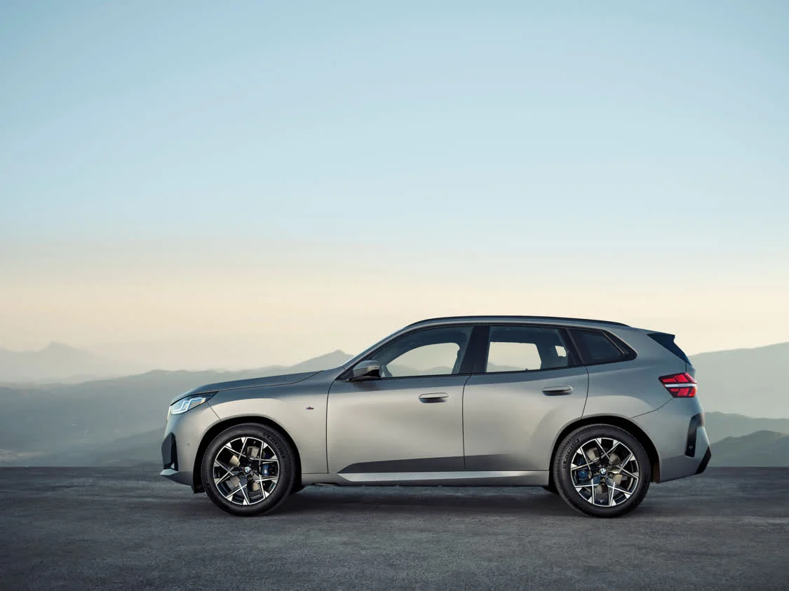 從細(xì)分市場開拓者到全球引領(lǐng)者 第四代BMW X3全球首發(fā)